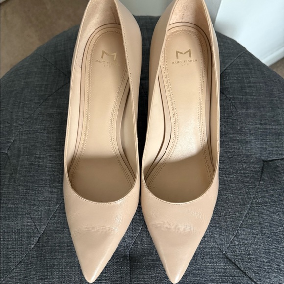 Marc Fisher Elegant Cream Block Heel Pumps - Picture 4 of 7